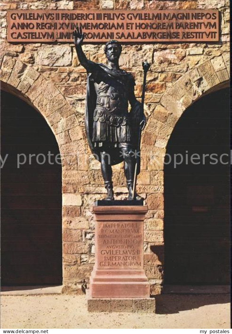 Saalburg Taunus Roemerkastell Saalburg Statue des Kaisers Antonius Pius Haupttor