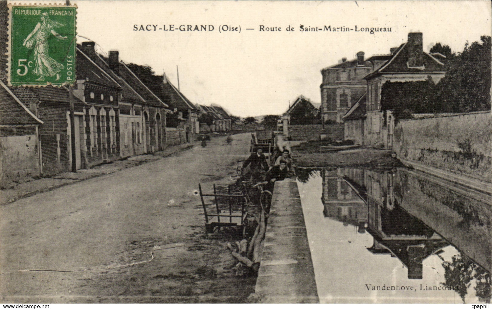 Sacy le Grand CPA Route de Saint martin Longueau