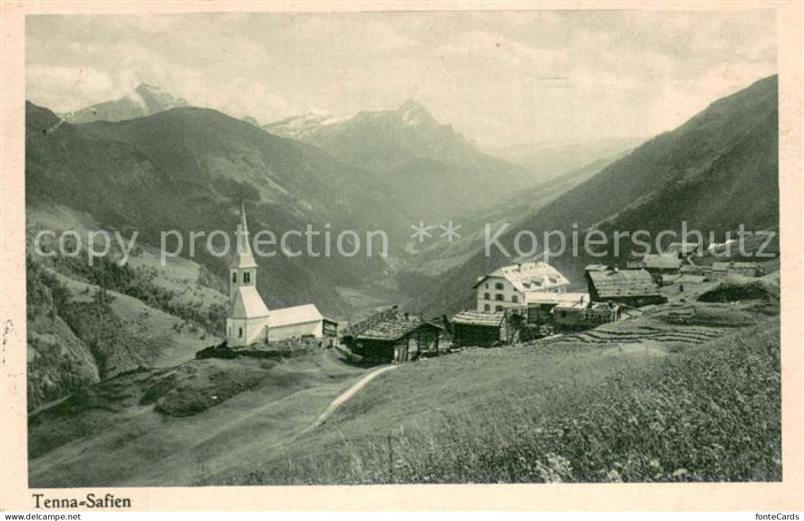 Safien Tenna GR Panorama mit Kirche