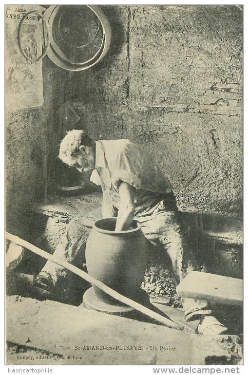 Saint amand en puisaye : un potier - poterie