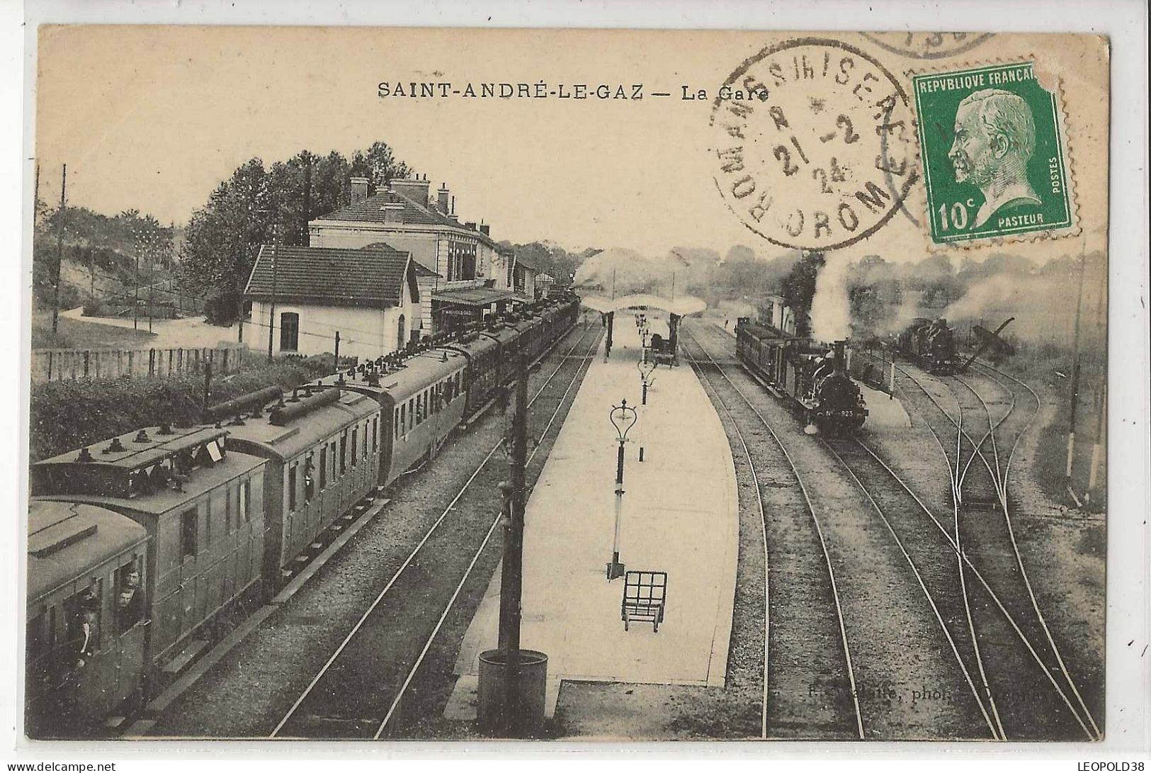Saint André le Gaz La Gare