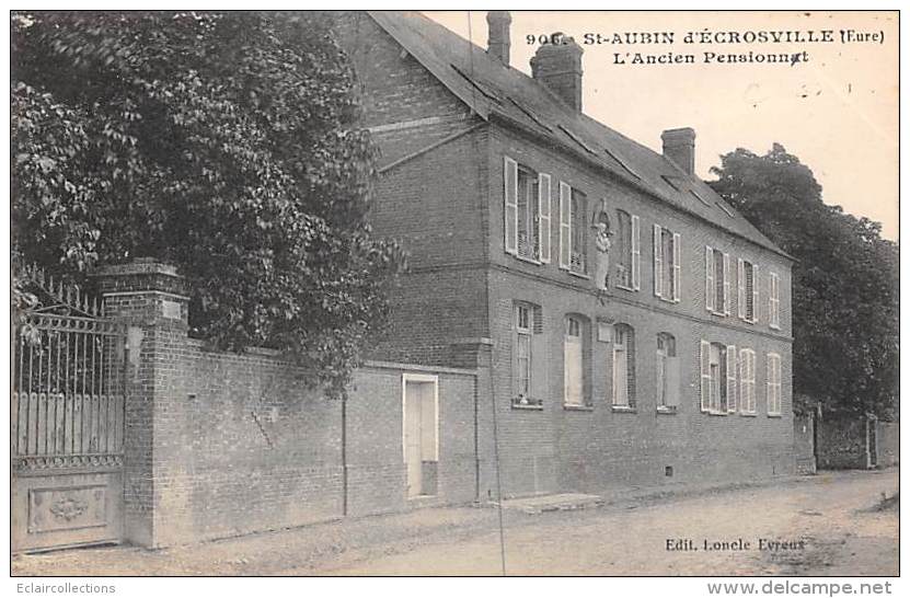 Saint Aubin d'Ecrosville   27     Ancien pensionnat   (voir scan)