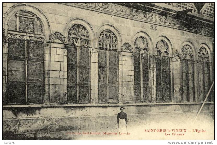 SAINT BRIS LE VINEUX 89 - Eglise - Vitraux