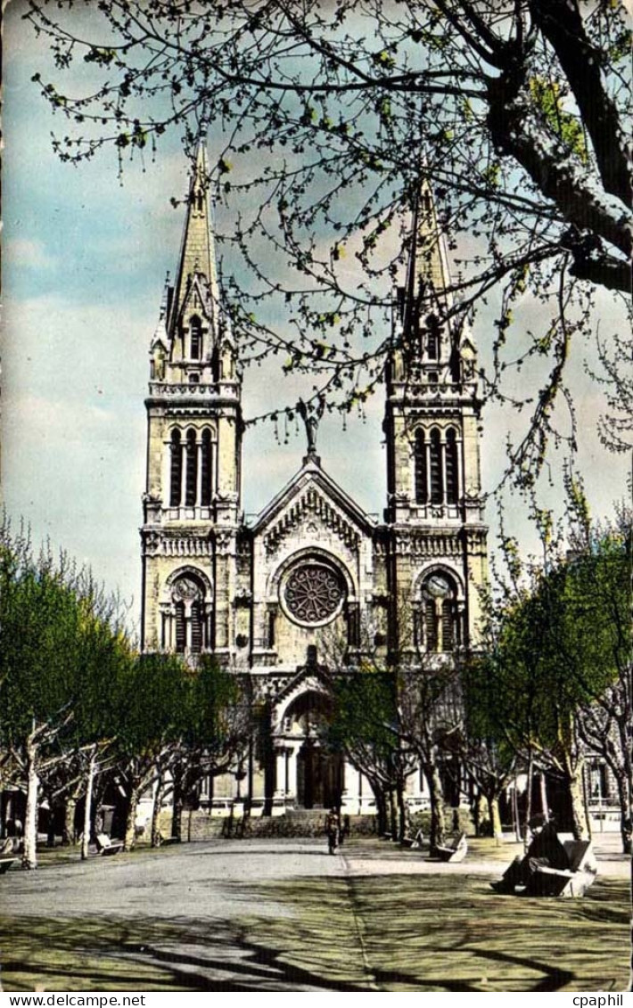 Saint Chamond - Eglise Notre Dame - Place de la Liberte - CPA
