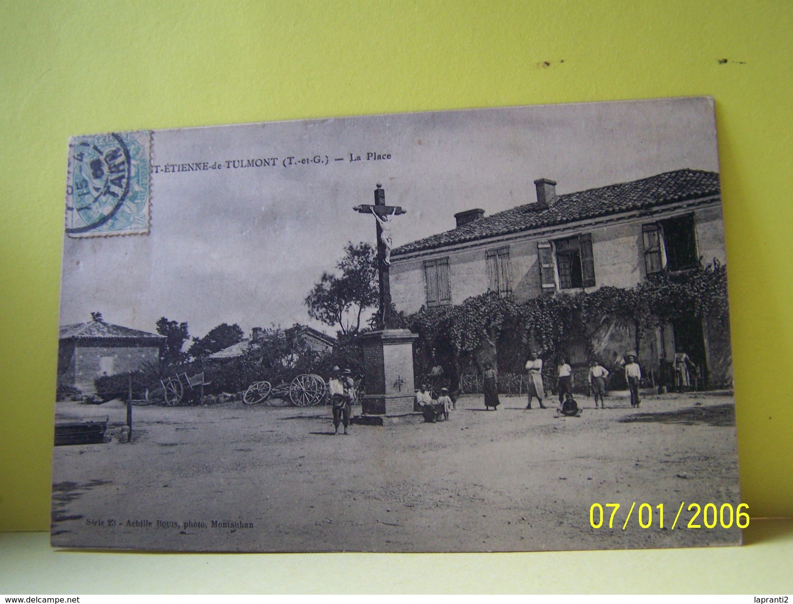 SAINT-ETIENNE-DE-TULMONT (TARN ET GARONNE) LA PLACE