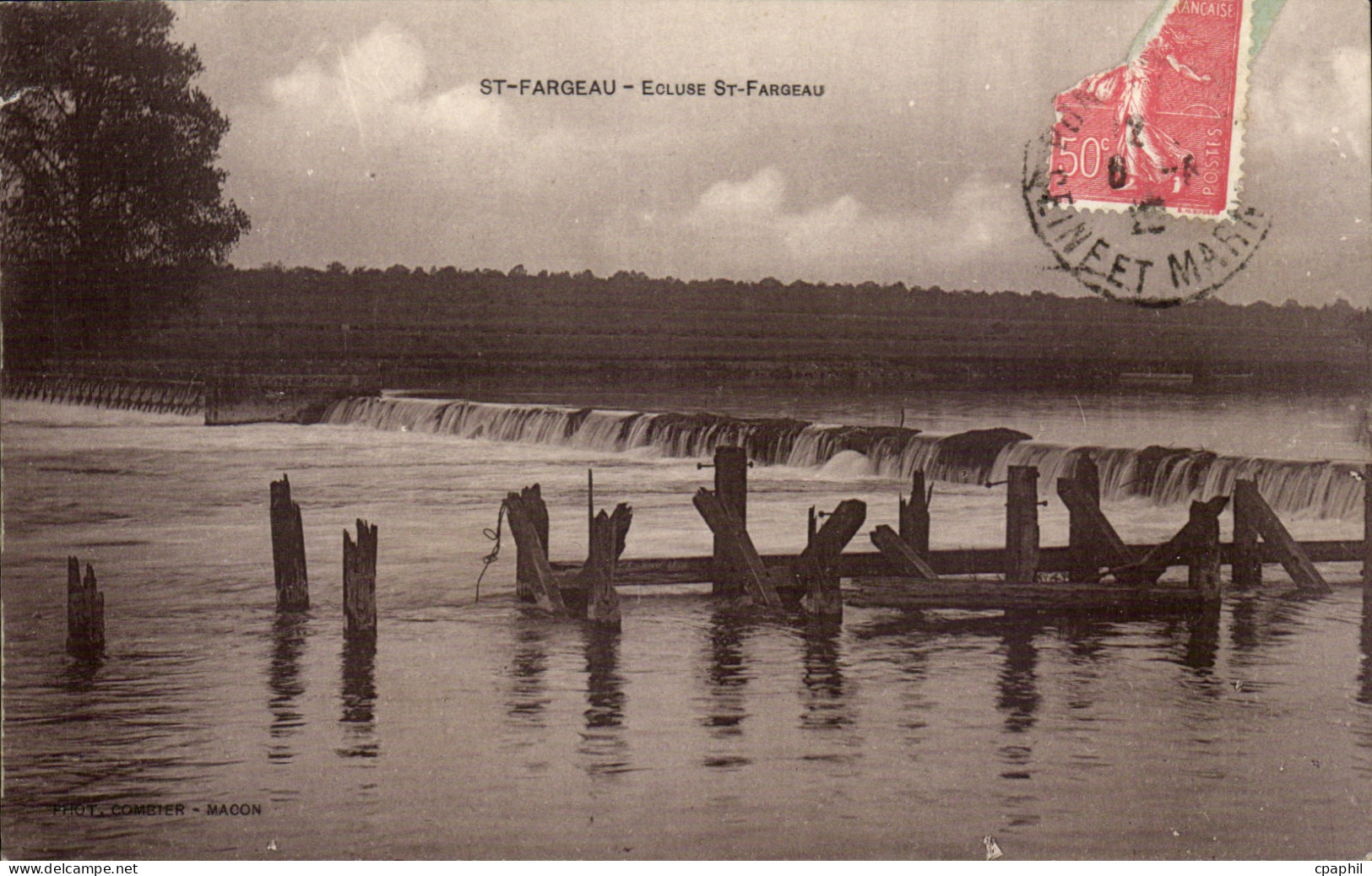 Saint Fargeau CPA Ecluse