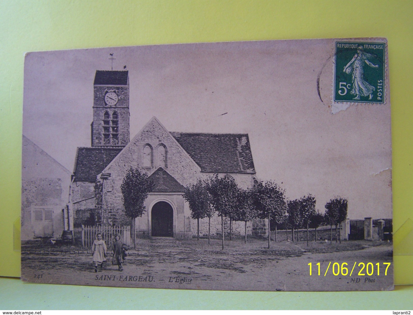 SAINT-FARGEAU (SEINE ET MARNE) SAINT-FARGEAU-PONTHIERRY. L'EGLISE.