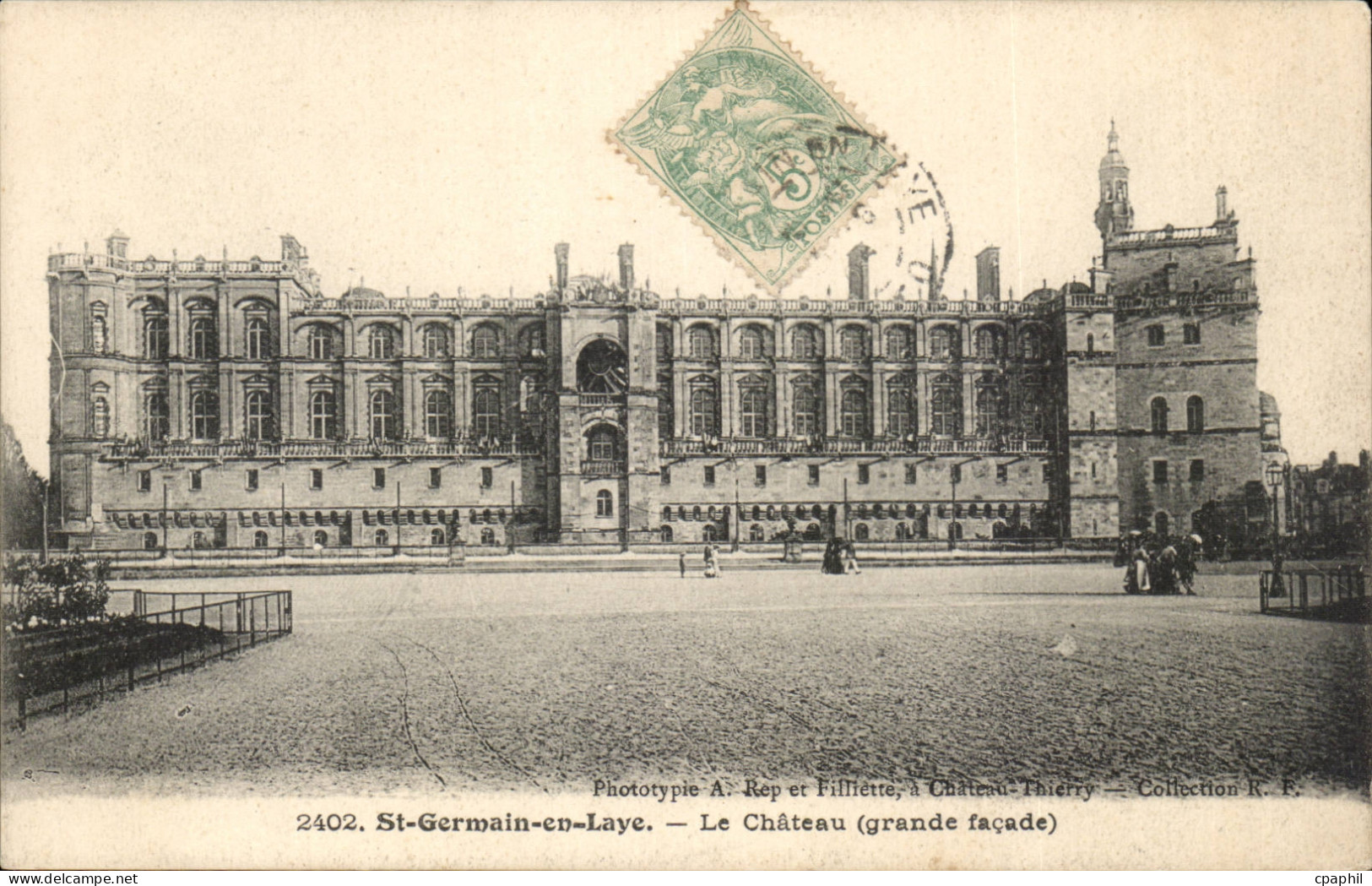 Saint Germain en Laye CPA Le chateau (grande facade)