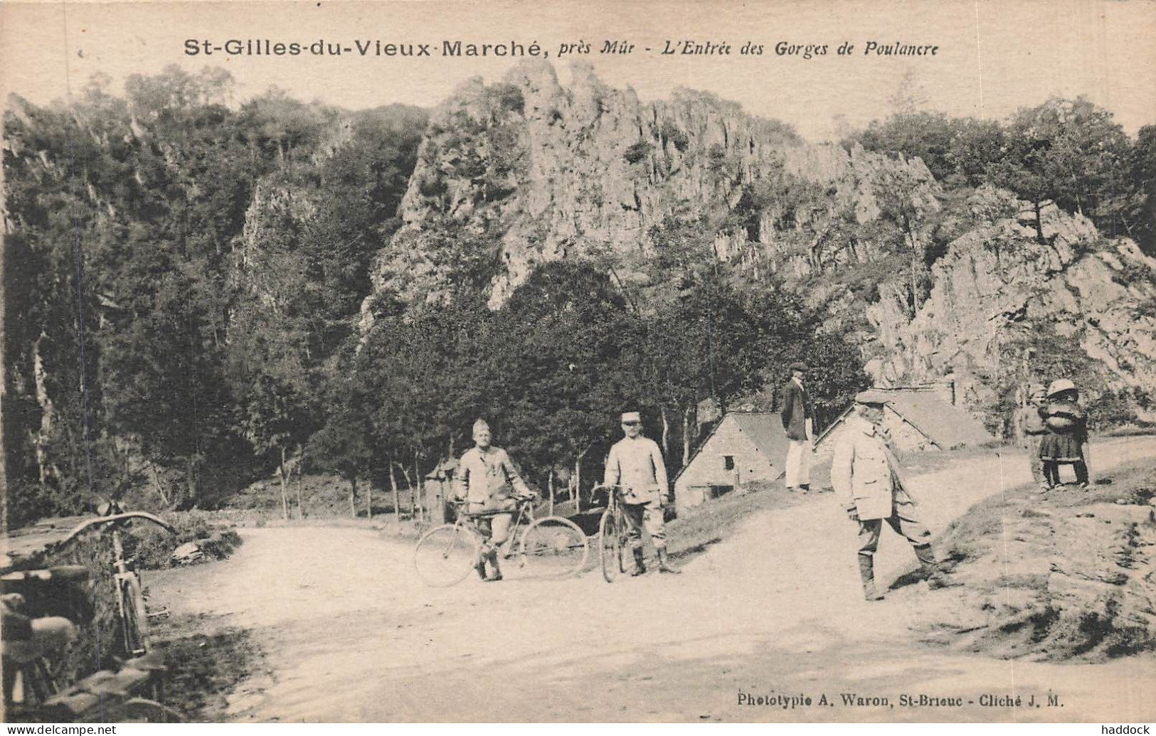 SAINT GILLES VIEUX MARCHE - L'ENTREE DES GORGES DE POULANCRE