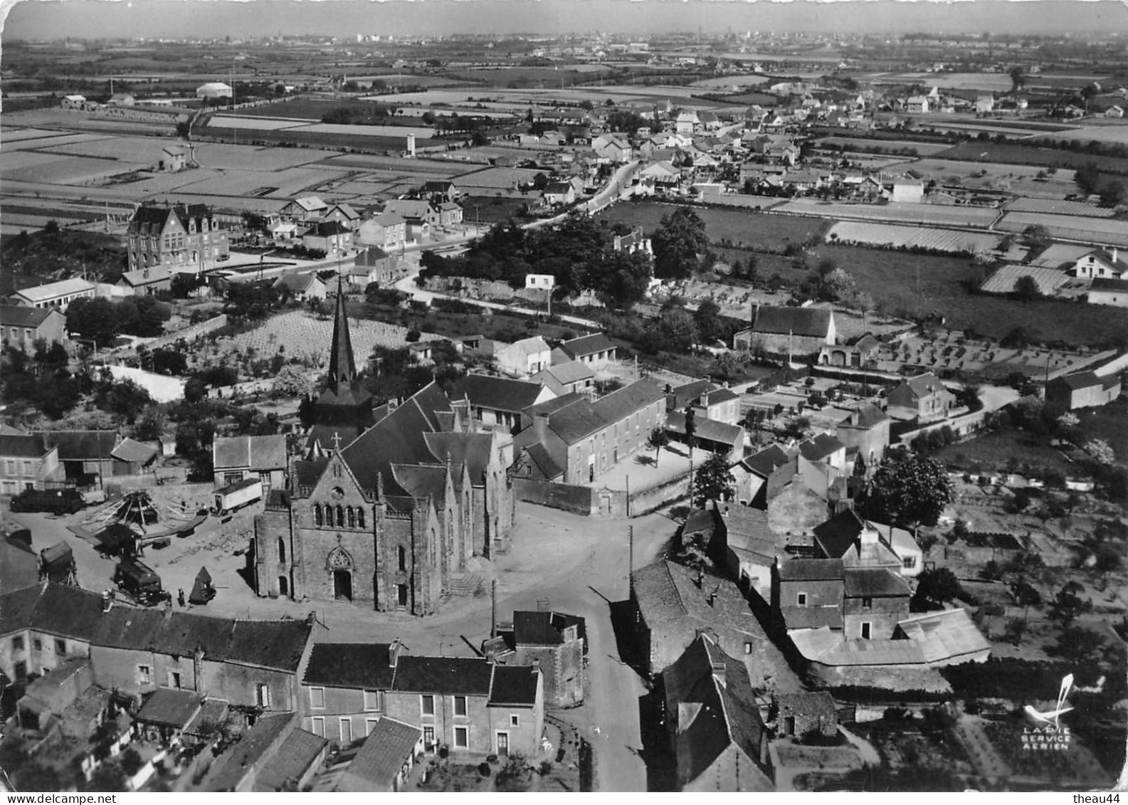 ¤¤   -   SAINT-HERBLAIN    -   L'Eglise et Vue Générale     -    ¤¤
