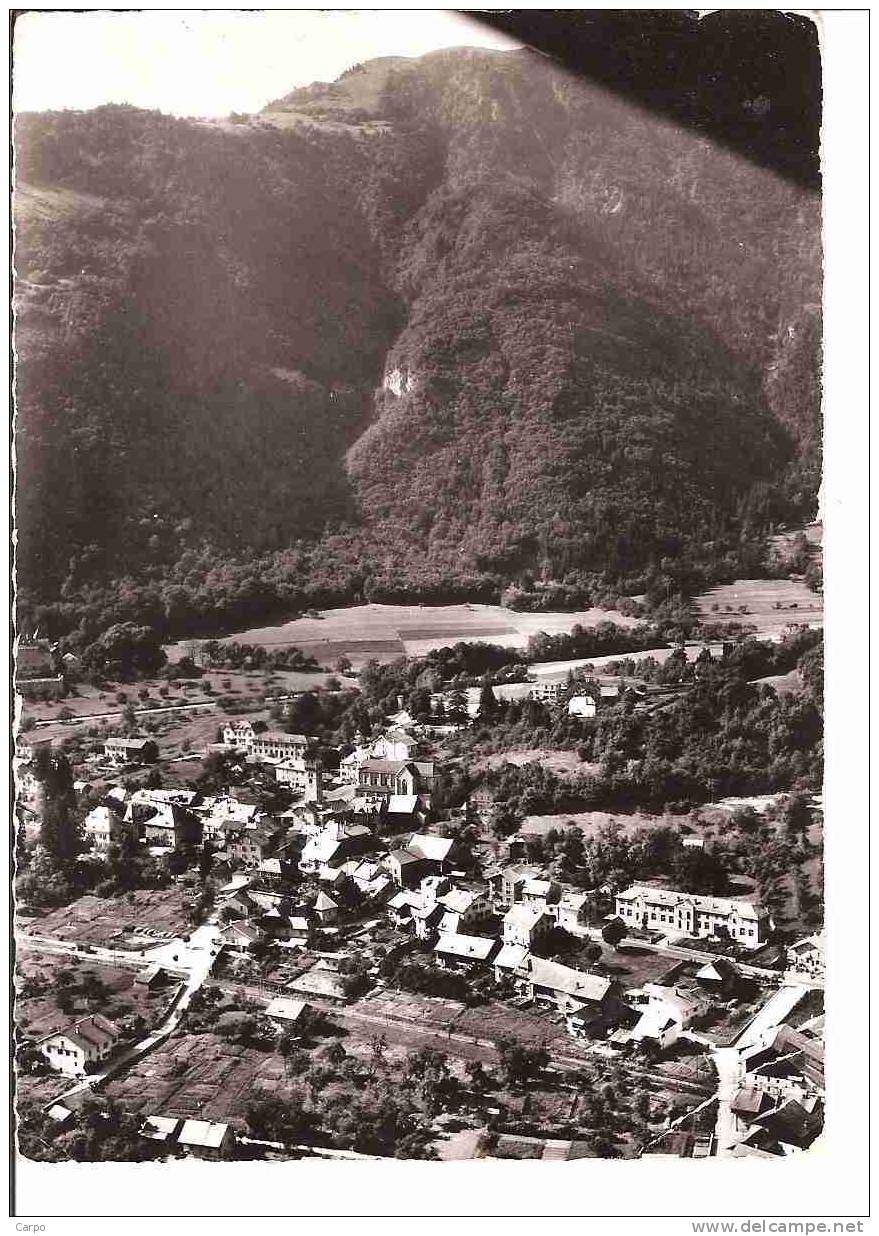 SAINT-JEOIRE-EN-FAUCIGNY.   - Vue générale aérienne.