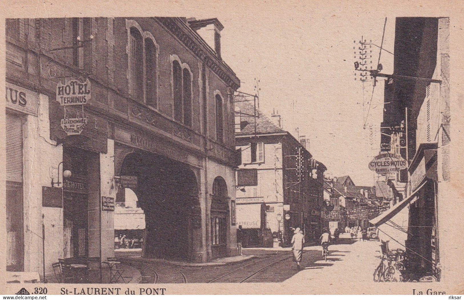 SAINT LAURENT DU PONT(HOTEL TERMINUS)