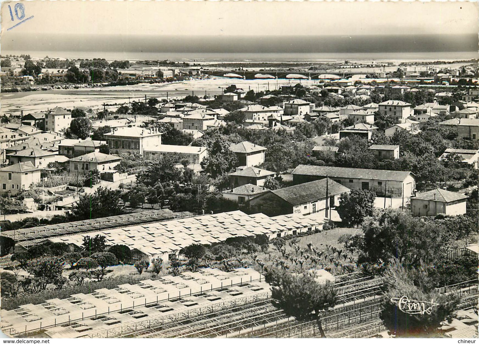 SAINT LAURENT DU VAR VUE GENERALE AERIENNE