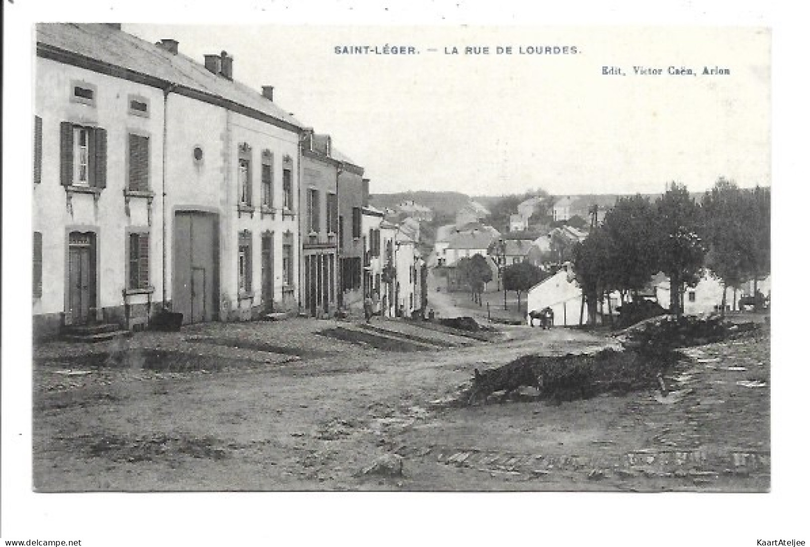 Saint-Léger - La Rue de Lourdes.