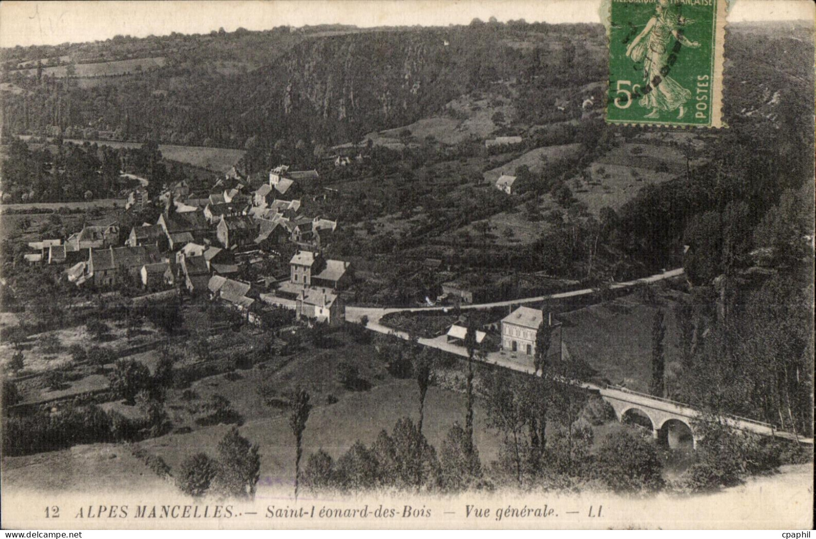 Saint Leonard des Bois - Vue Generale - CPA