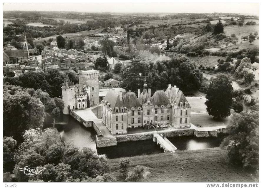 SAINT LOUP sur THOUET LAMAIRE 79 - Le Château - Vue générale