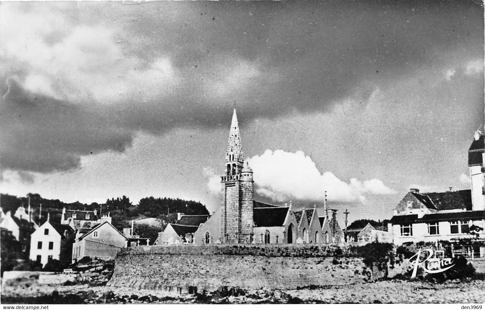 SAINT-MICHEL-en-GREVE - L'Eglise