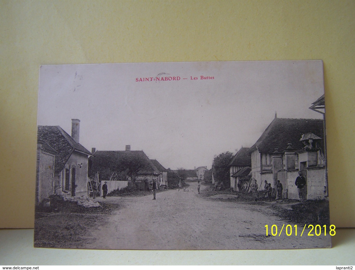 SAINT-NABORD (AUBE) LES BUTTES.