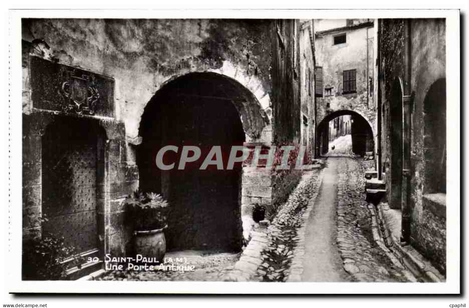 Saint Paul CPA Une porte antique