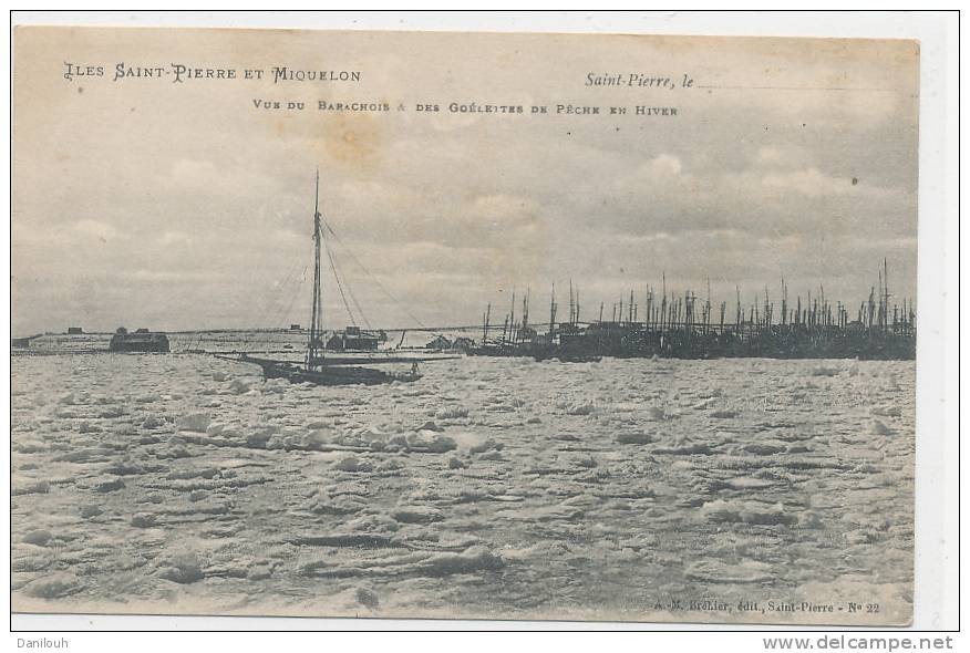 SAINT PIERRE ET MIQUELON // Vue du Barachois   goelettes de peche en hiver   Bréhier édit