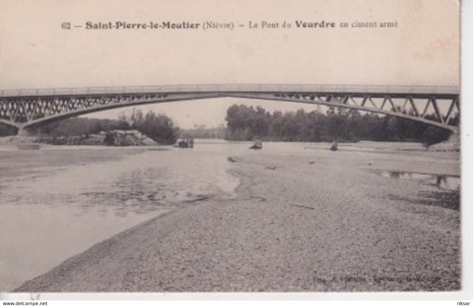 SAINT PIERRE LE MOUTIER(VEURDRE)