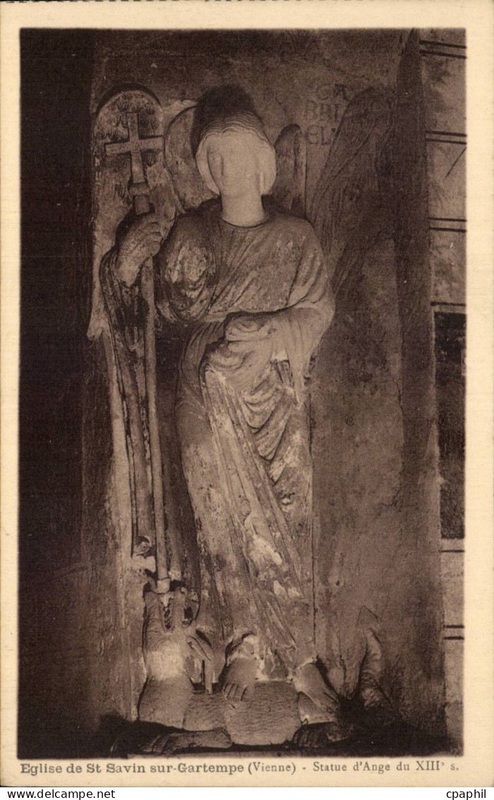 Saint Savin sur Gartempe - L'Eglise - CPA