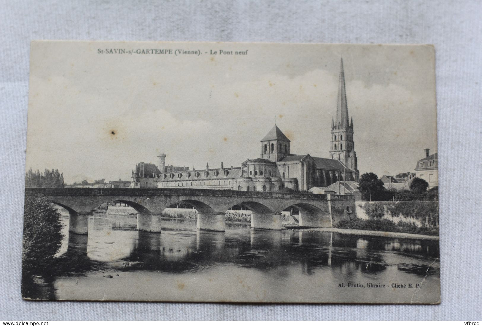 Saint Savin sur Gartempe, le pont neuf, Vienne 86