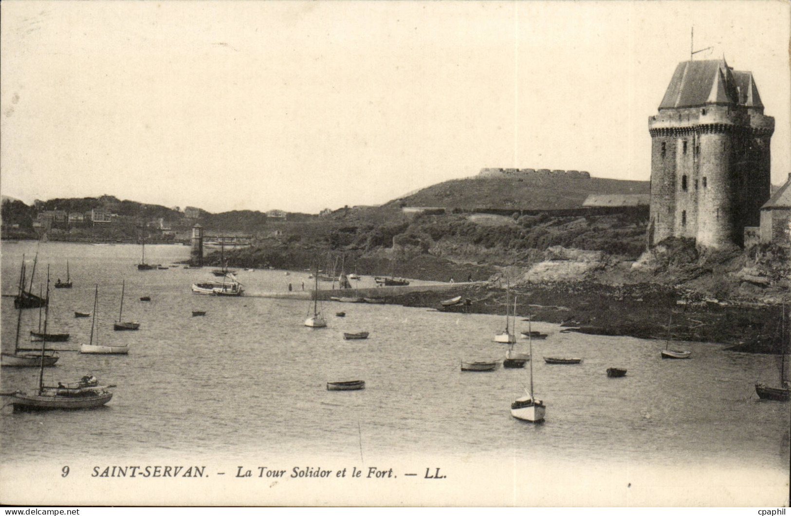 Saint Servan CPA la tour Solidor et le fort