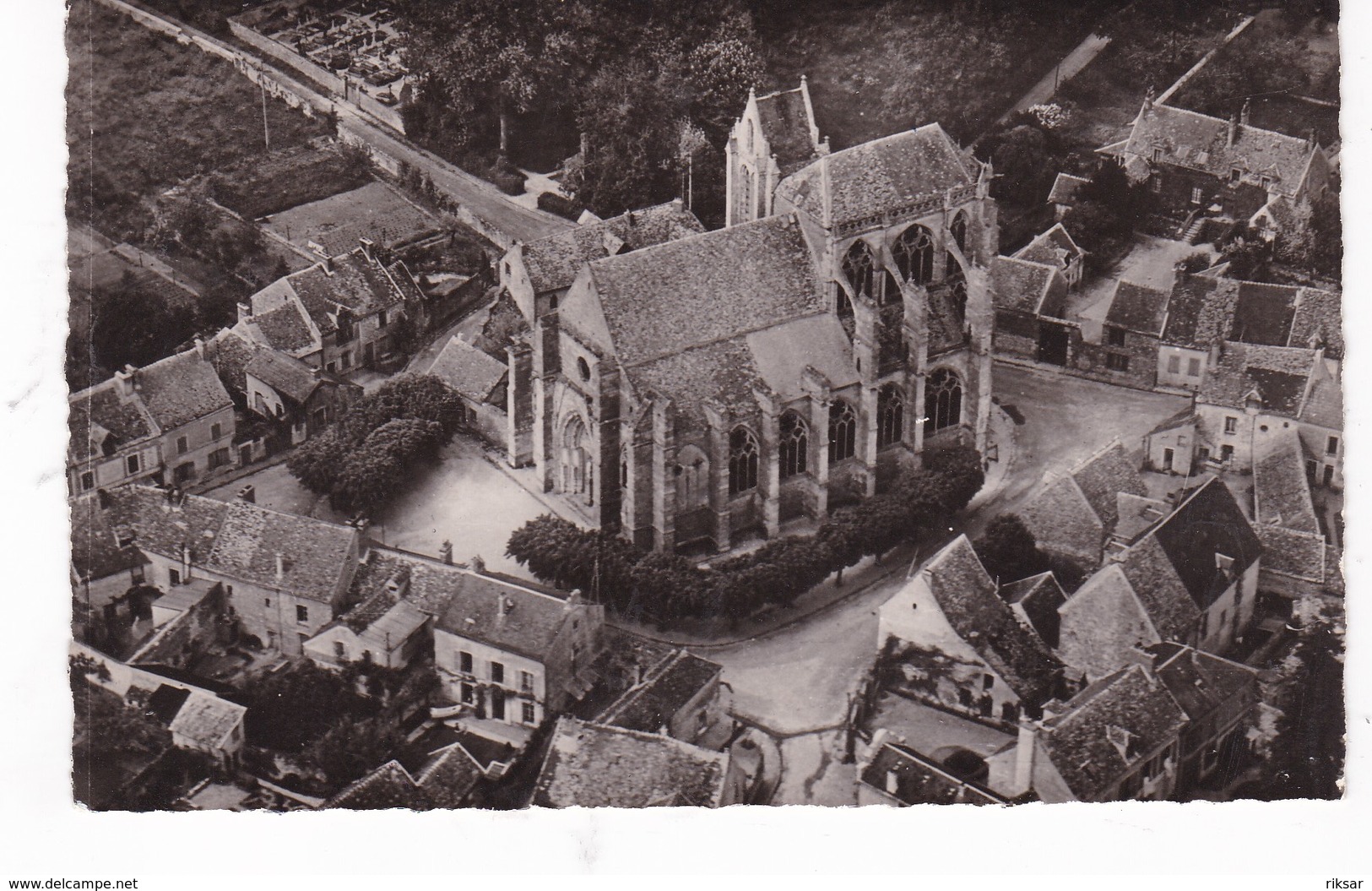 SAINT SULPICE DE FAVIERES
