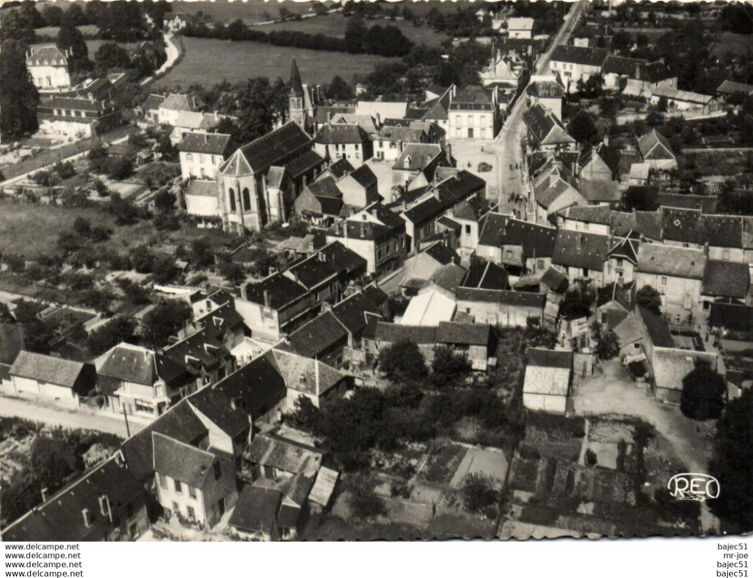 Saint Sulpice les Feuilles