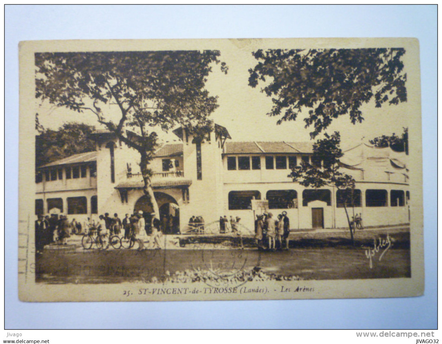 SAINT-VINCENT-de-TYROSSE  (Landes)  :  ILes  Arènes      1939