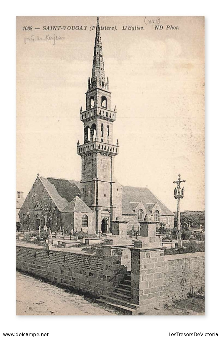Saint-Vougay (Finistère) – L'église