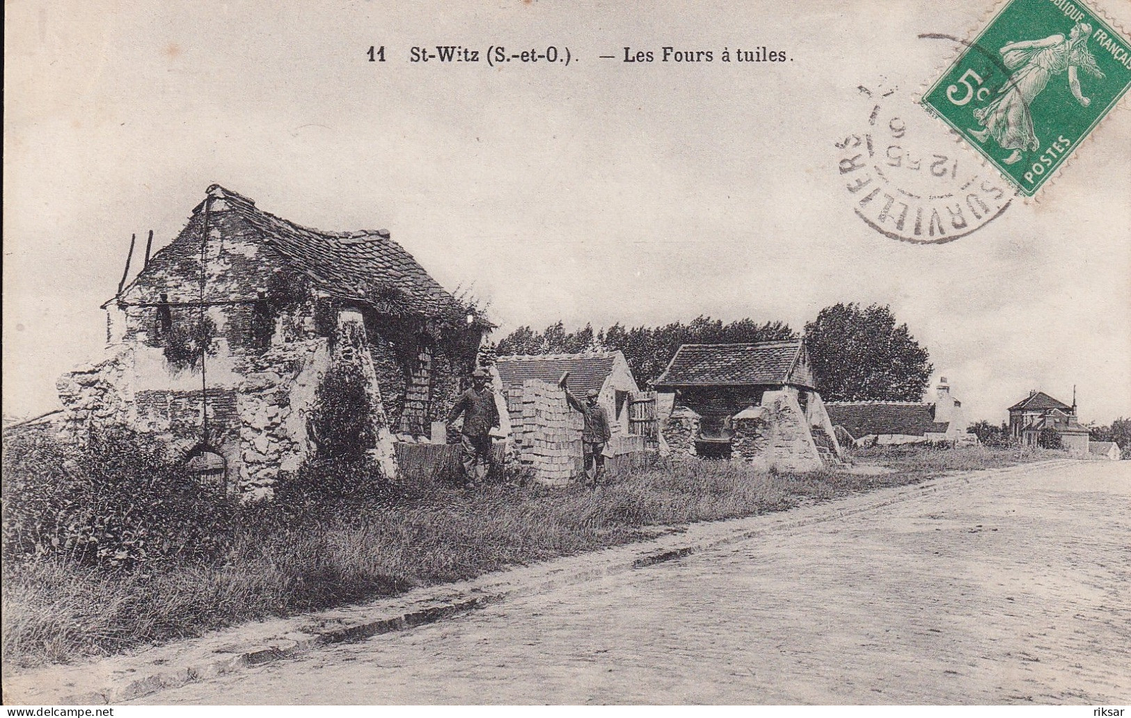 SAINT WITZ(LES FOURS A TUILES)