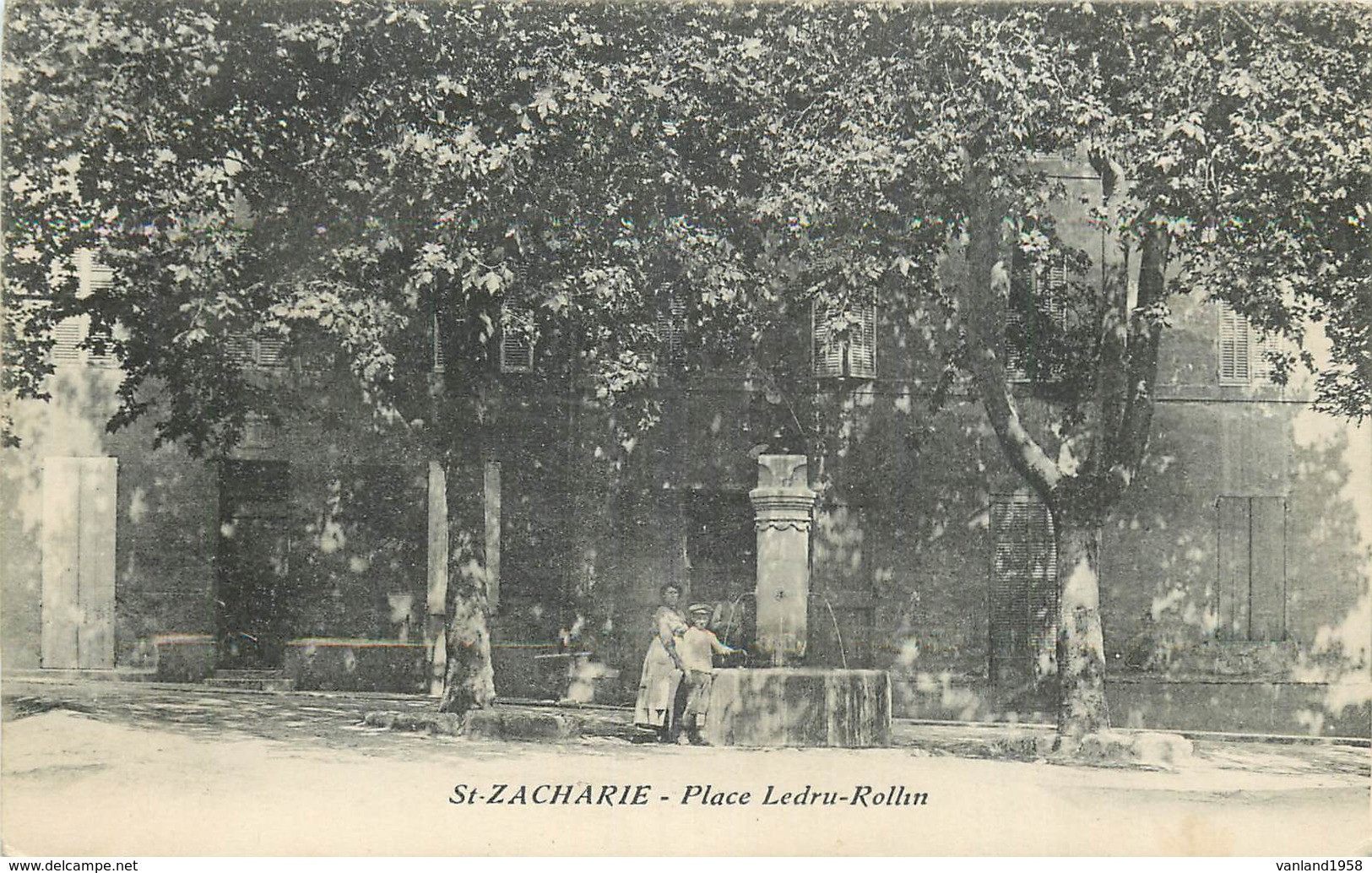 SAINT ZACHARIE-place Ledru-Rollin