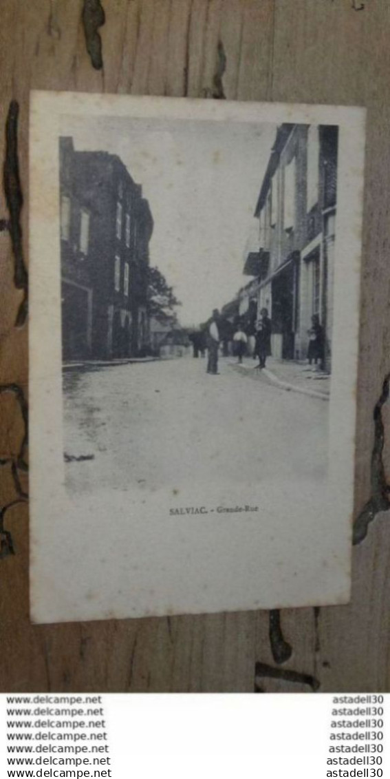 SALVIAC : grande rue ............... 4779a