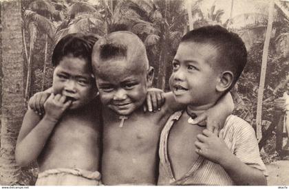 PC SAMOA, PACIFIC, TROIS PETITS CHRÉTIENS, Vintage Postcard (b19452)