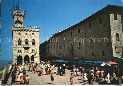 San Marino Repubblica Palazzo de Reggenti e Statua dell Liberta
