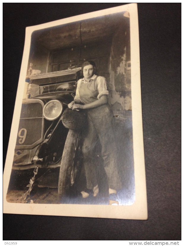 SAN SALVADOR  EL SALVADOR CAR AUTO VOITURE GARAGE