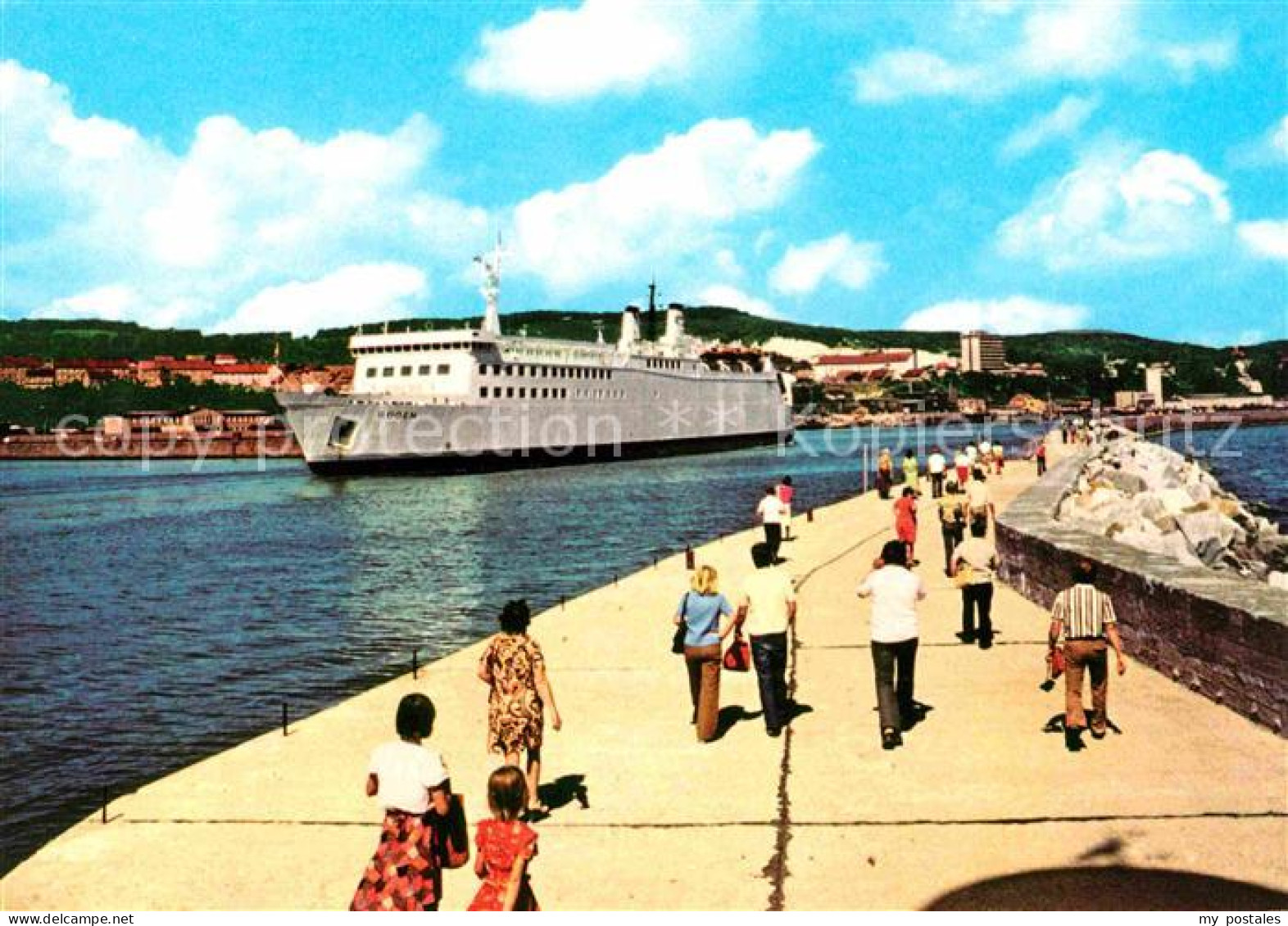 Sassnitz Ostseebad Ruegen Eisenbahnfaehrschiff Ruegen