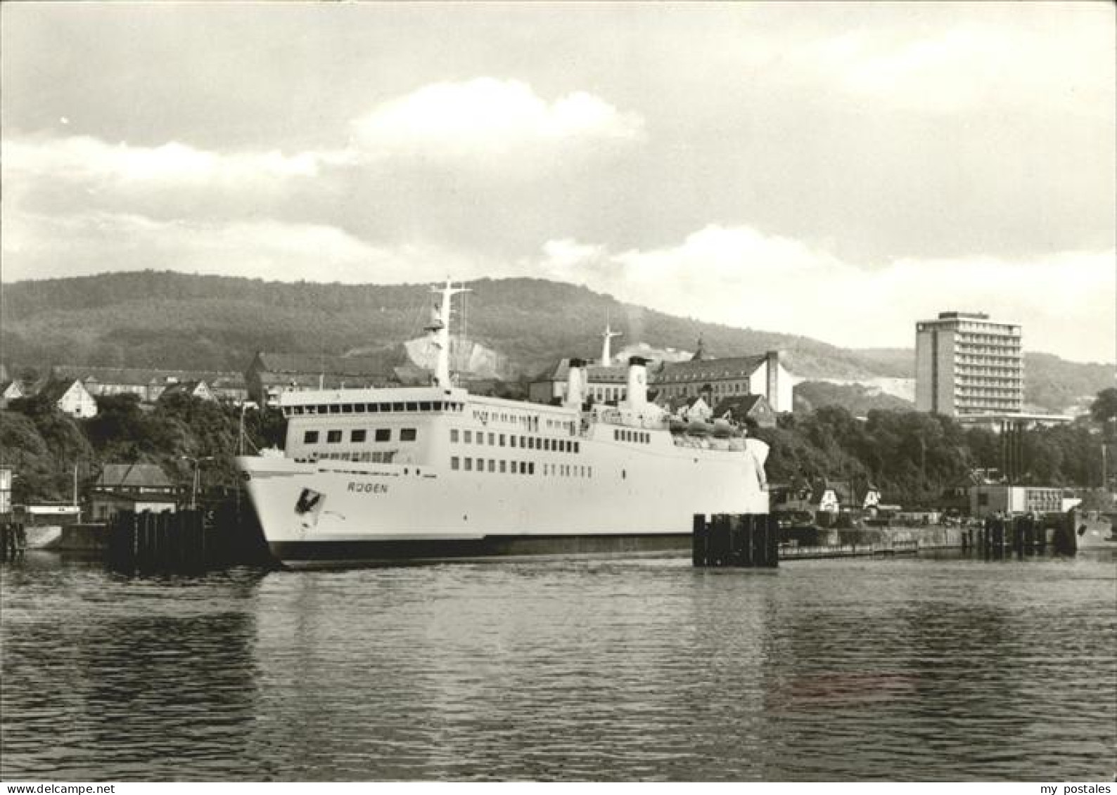 Sassnitz Ostseebad Ruegen Eisenbahnfaehrschiff Ruegen