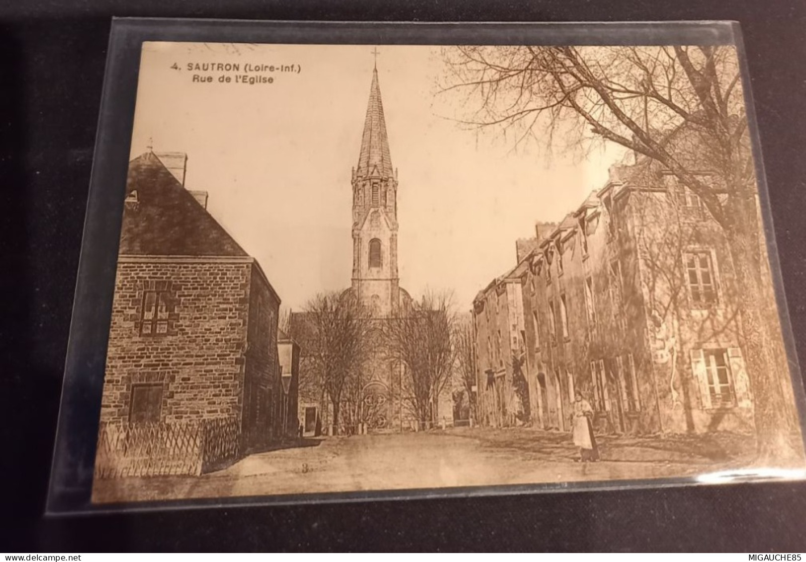 SAUTRON  N°4*-  rue de l église