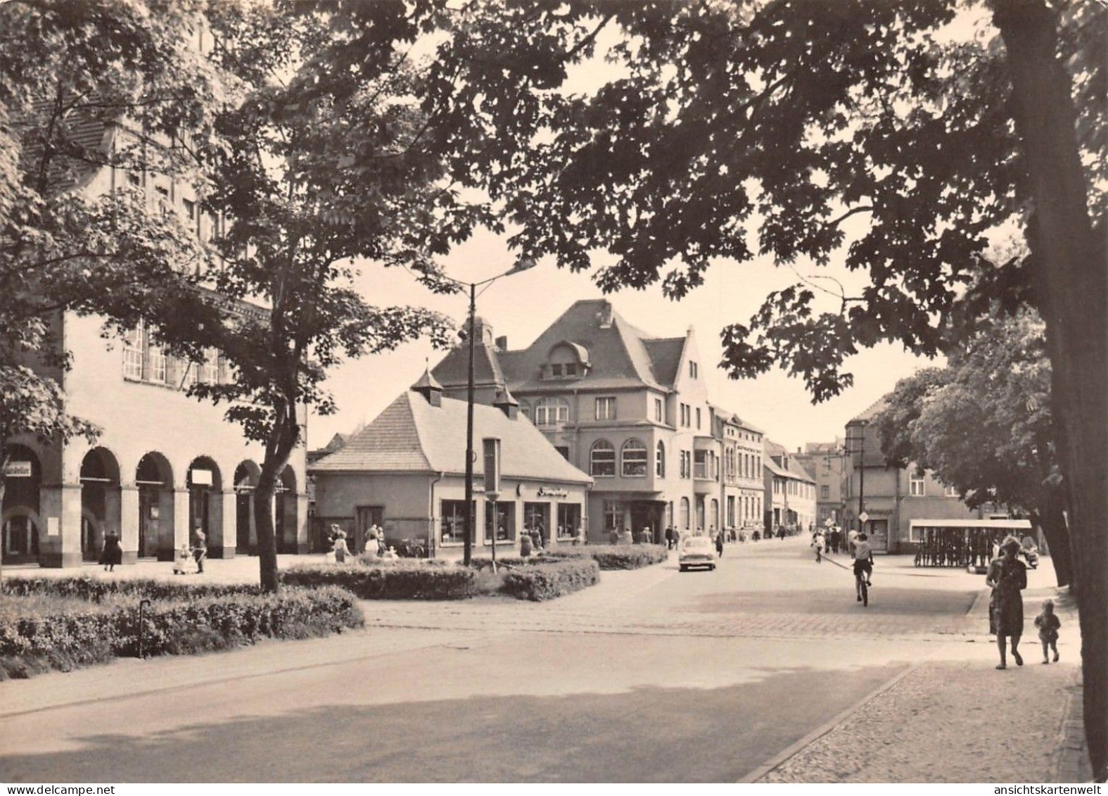 Schkeuditz Ernst-Thälmann-Platz gl #188.204