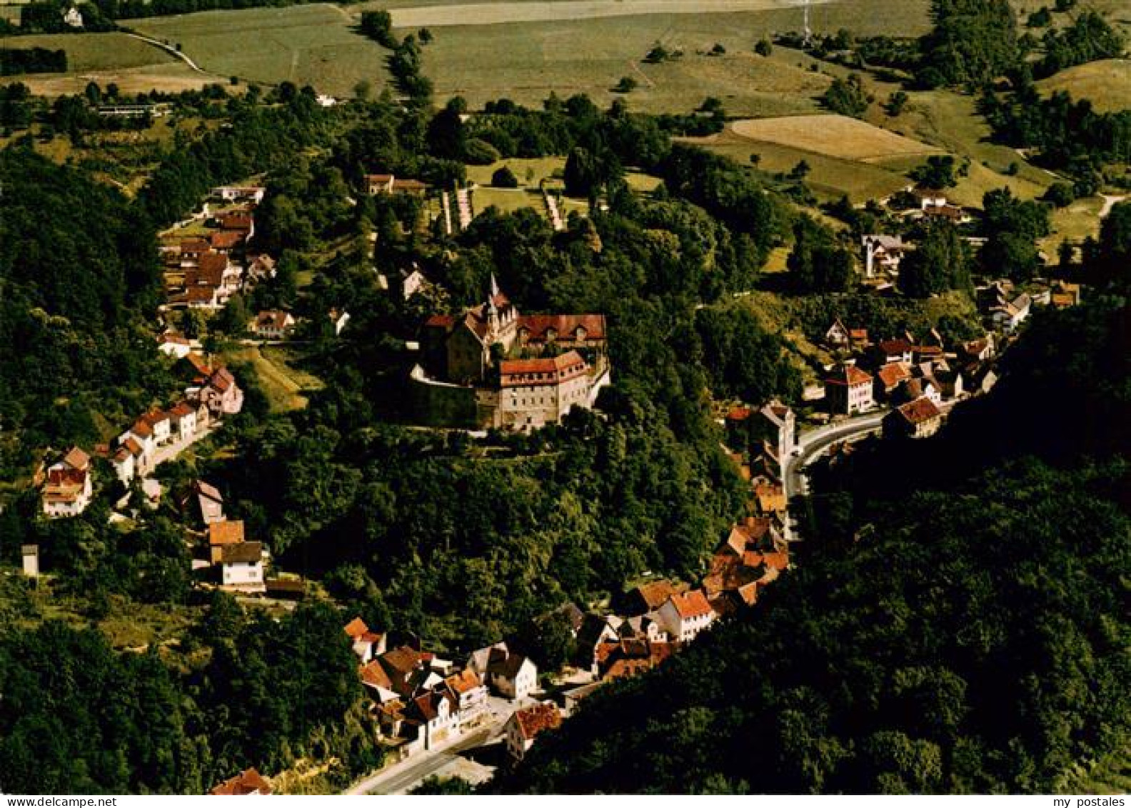 Schoenberg Bensheim Knappschafts Sanatorium Schloss Schoenberg Fliegeraufnahme