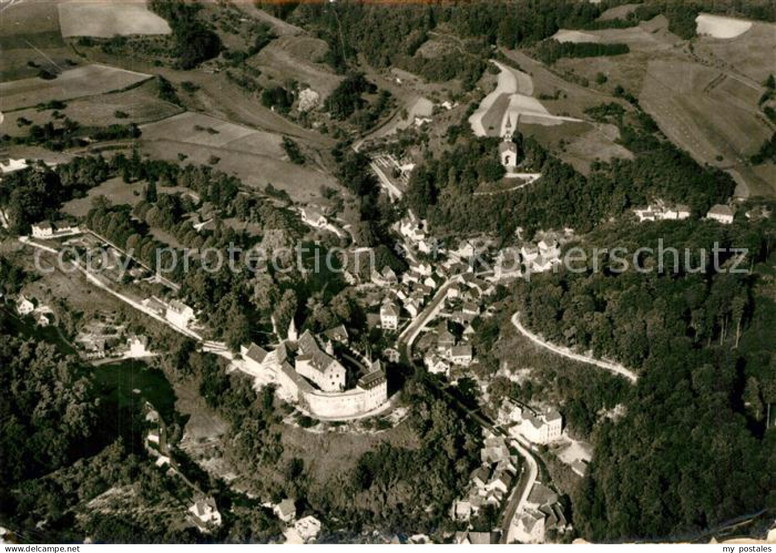 Schoenberg Bensheim Knappschafts-Vorsorgeheim Schloss Schoenberg Fliegeraufnahme