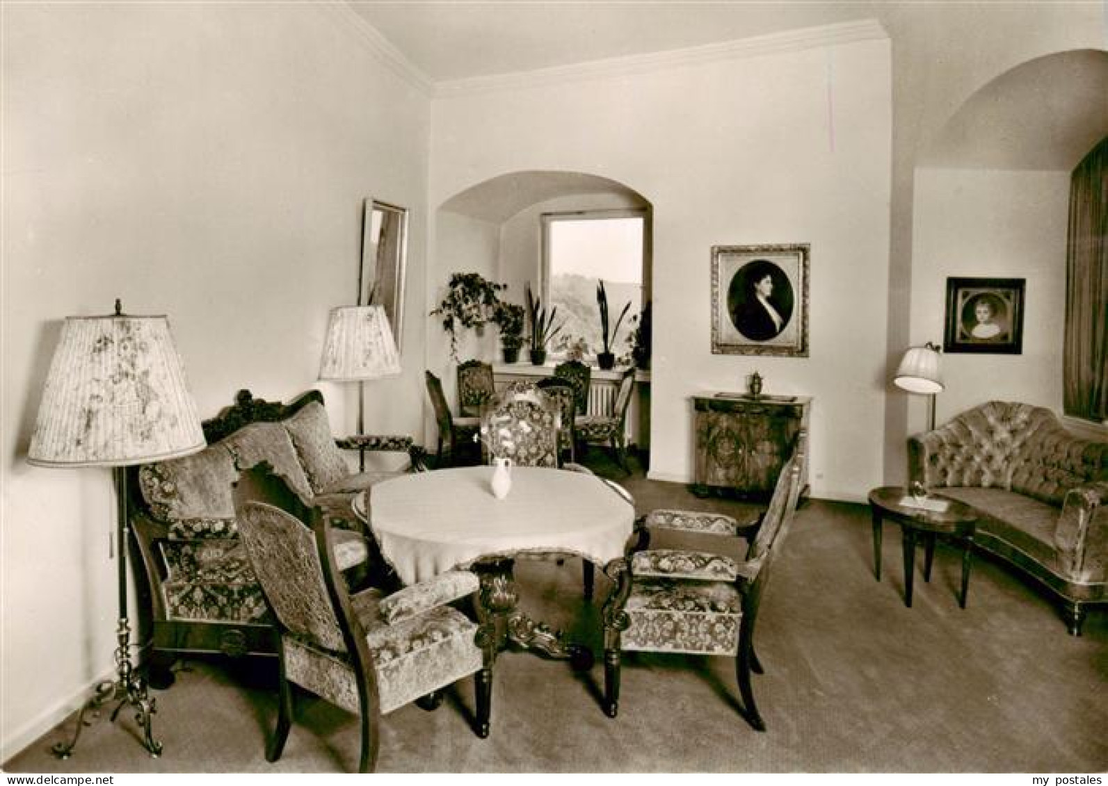 Schoenberg Bensheim Schloss Schoenberg Aufenthaltsraum