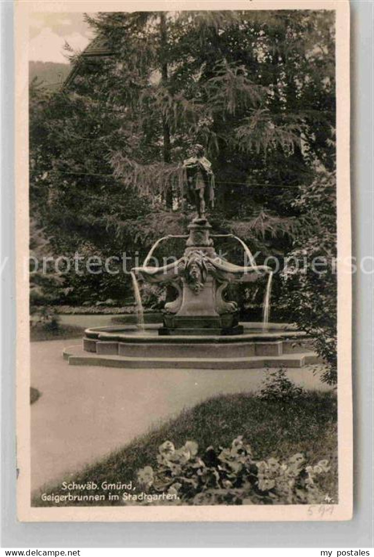 Schwaebisch Gmuend Stadtgarten Brunnen Der Geiger von Gmuend