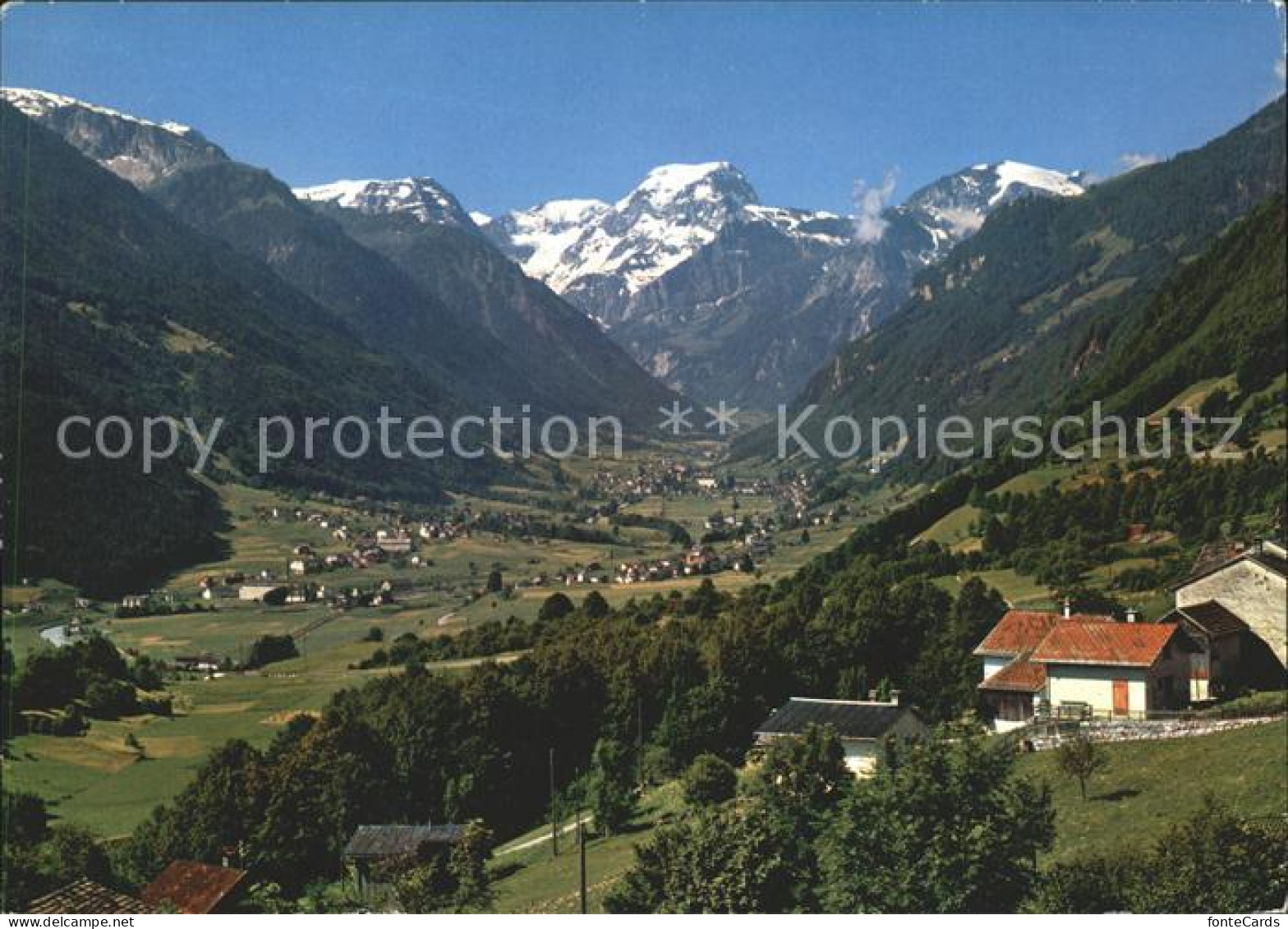 Schwaendi Schwanden mit Blick auf Toedi