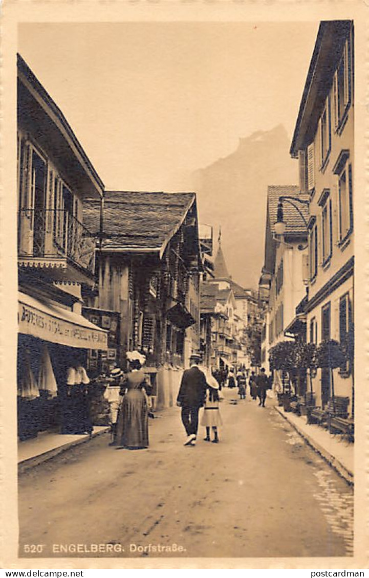 Schweiz - ENGELBERG (OW) Dorfstraße - Stickereien aus St. Gallen und Appenzell Haus Jullien - Broderies de Saint-Gall et