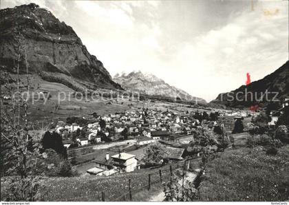 Mitloedi Gesamtansicht mit Vorderglaernisch und Wiggis