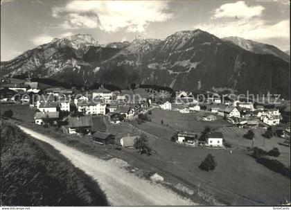 Schwaendi Schwanden Gesamtansicht mit Alpenpanorama